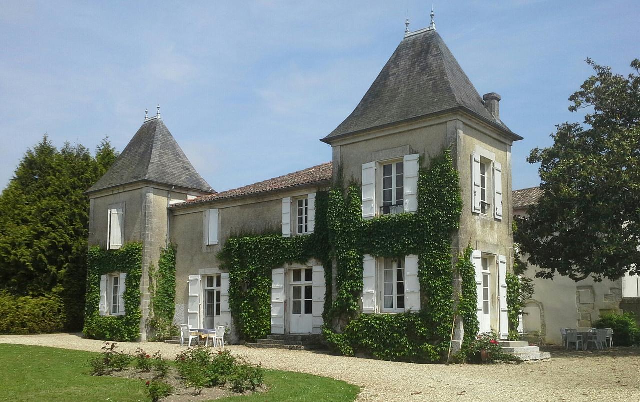 Le Logis De Ruelle Bed & Breakfast Екстериор снимка