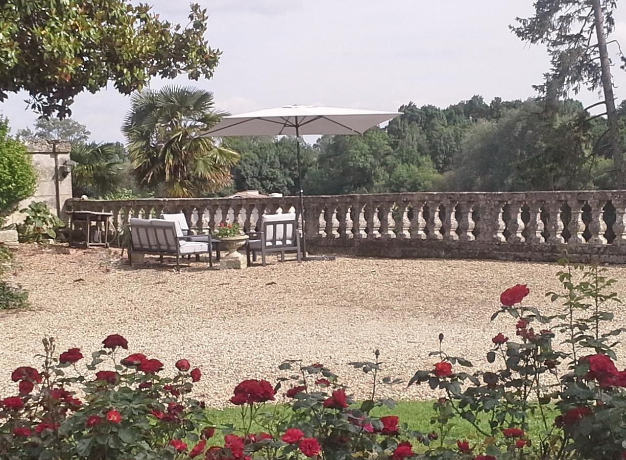 Le Logis De Ruelle Bed & Breakfast Екстериор снимка